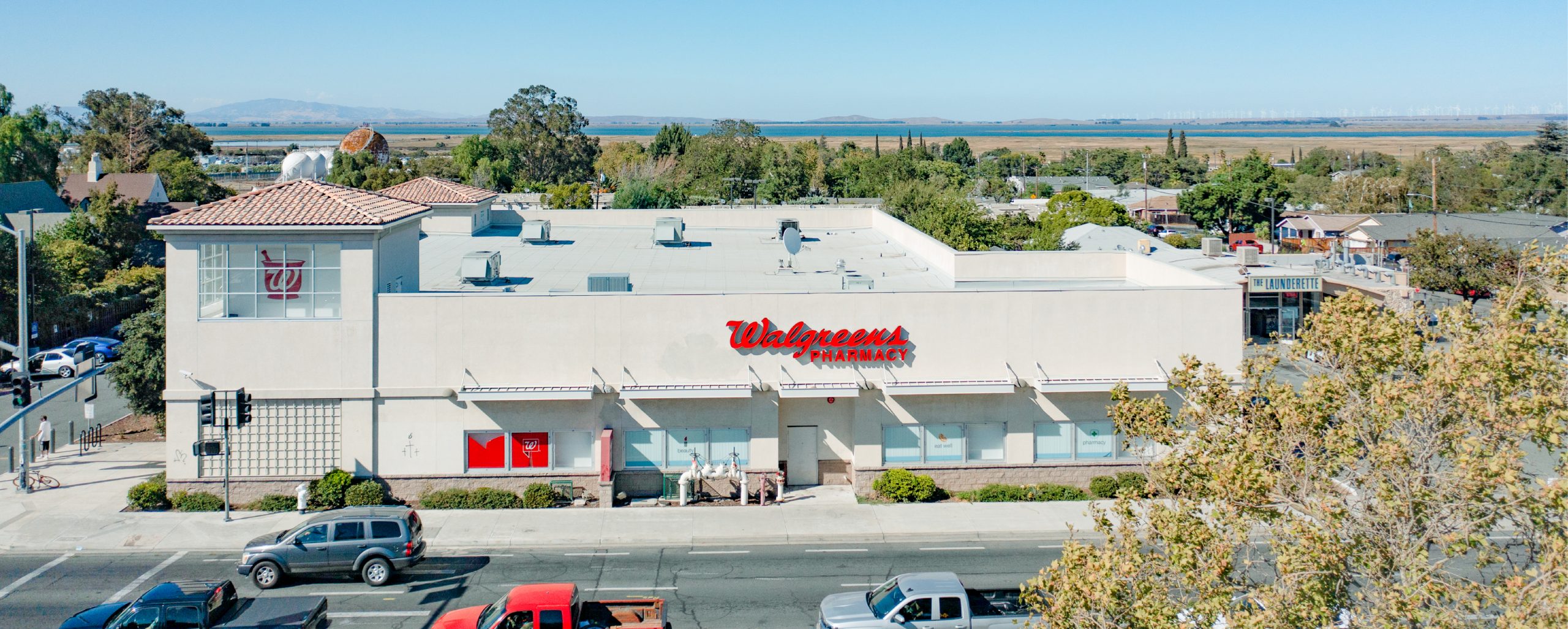 walgreens store exterior