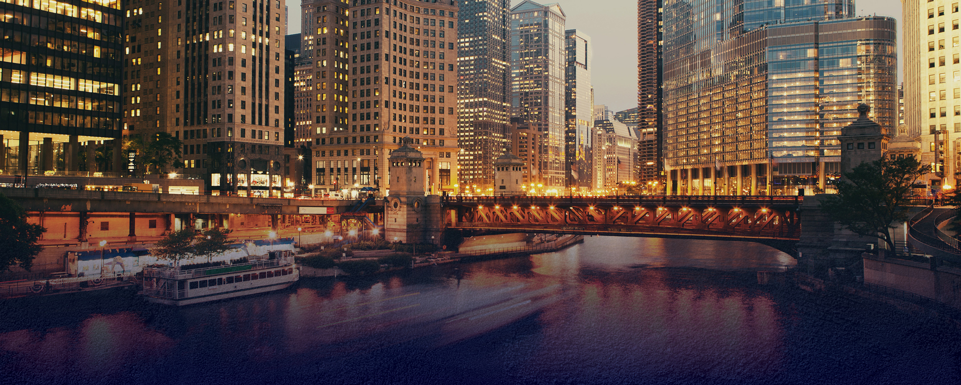 Chicago Retail Market Report with picture of Downtown Chicago